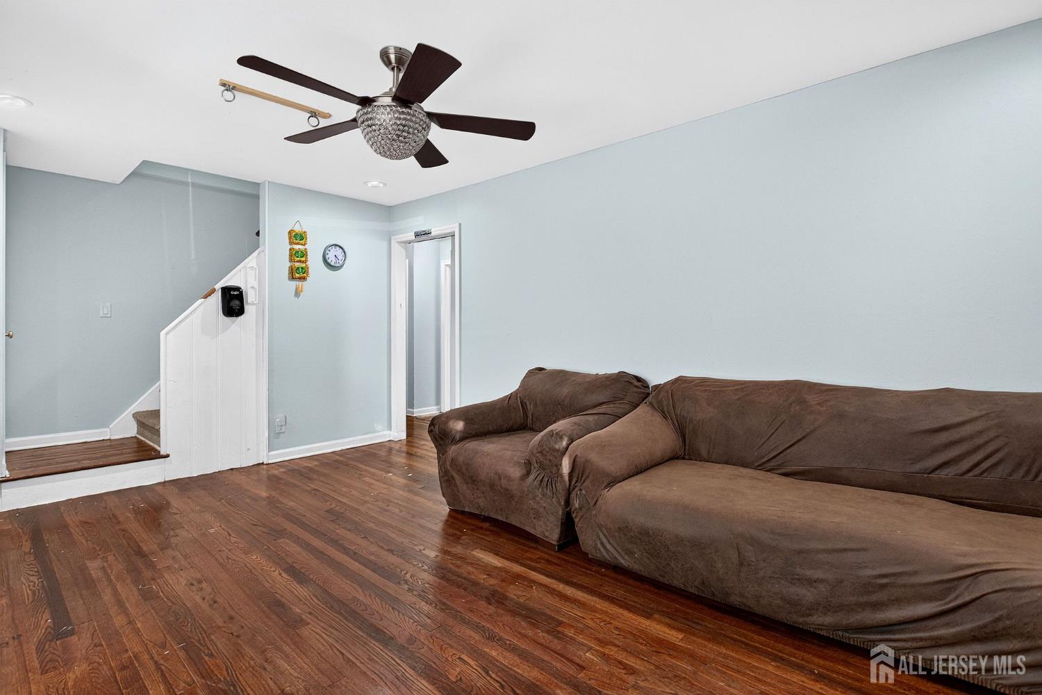 8 Kelly Street Metuchen NJ 08840