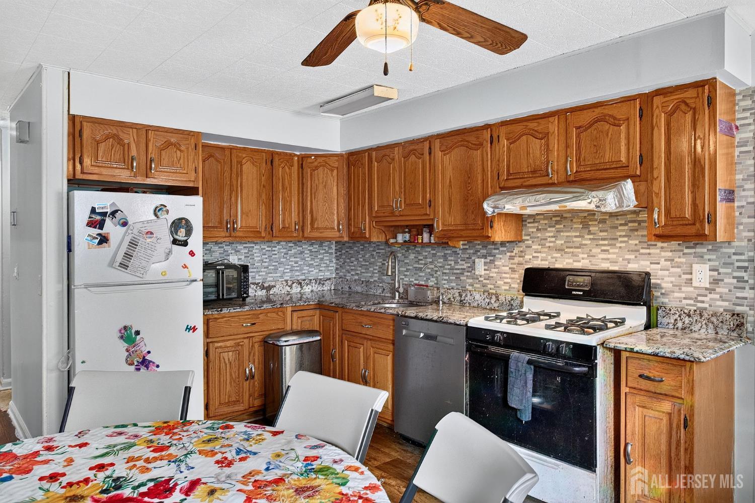 8 Kelly Street Metuchen NJ 08840