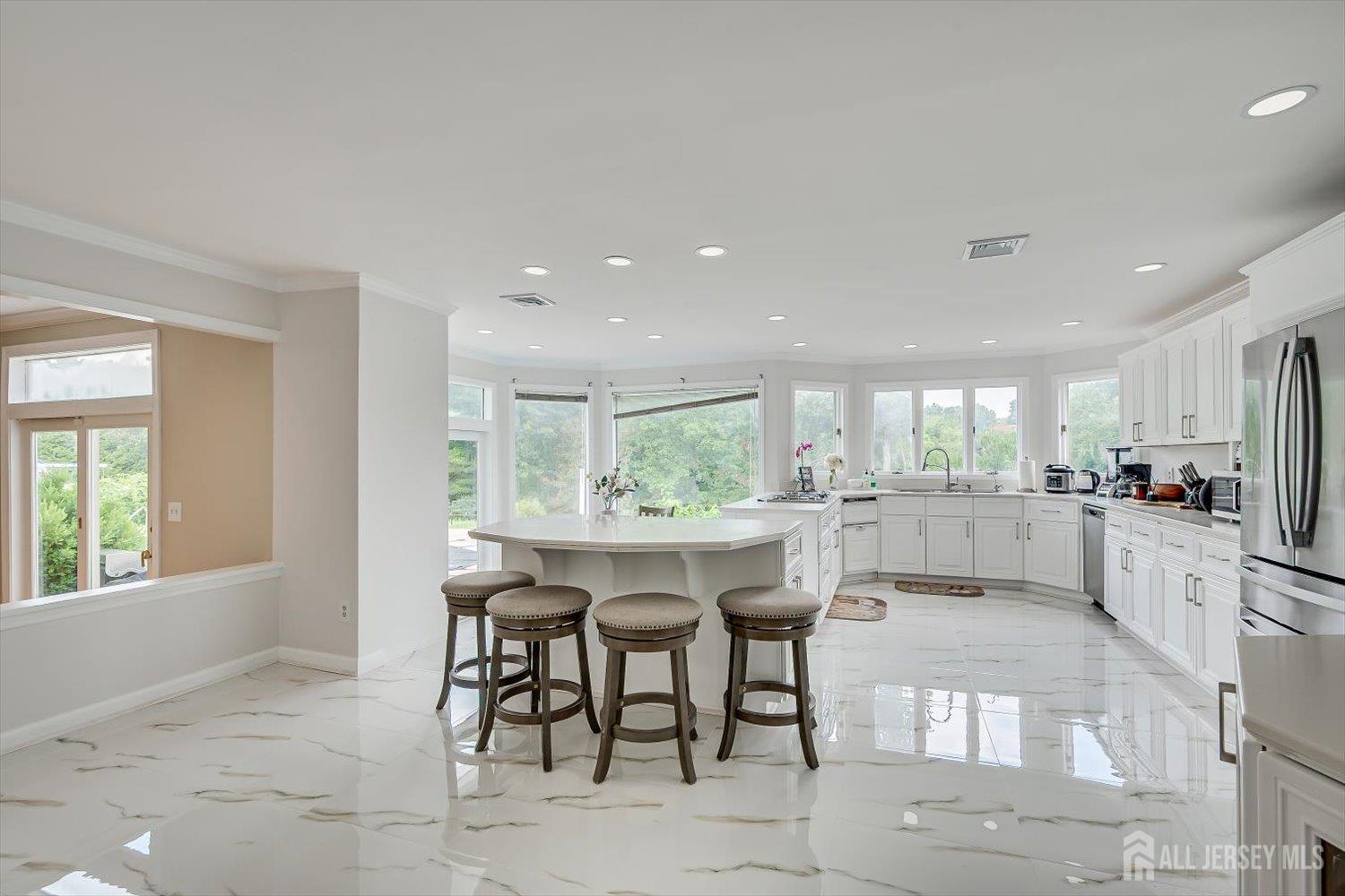 8 Nathan Drive North Brunswick NJ 08902