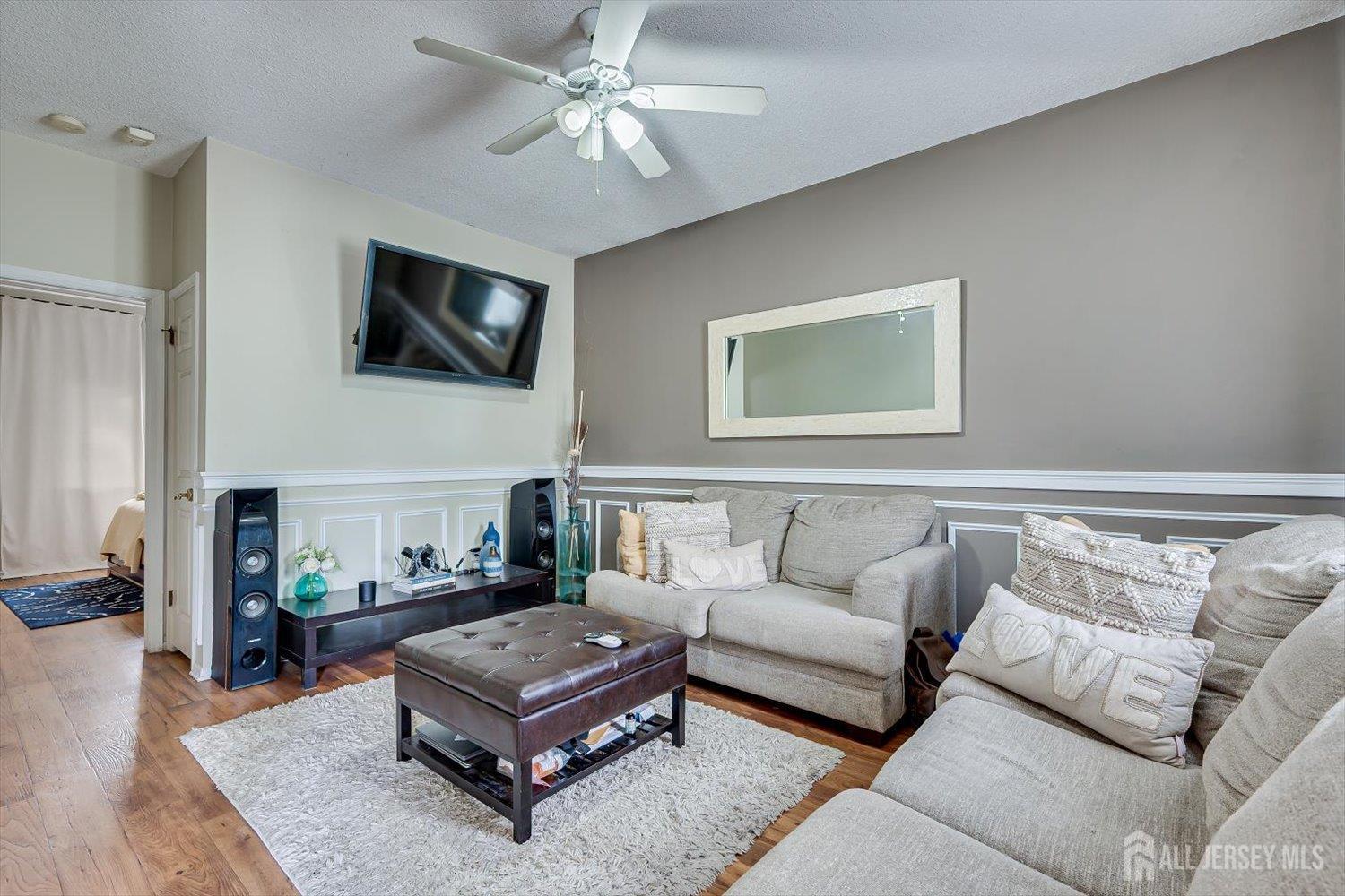 8 Nathan Drive North Brunswick NJ 08902