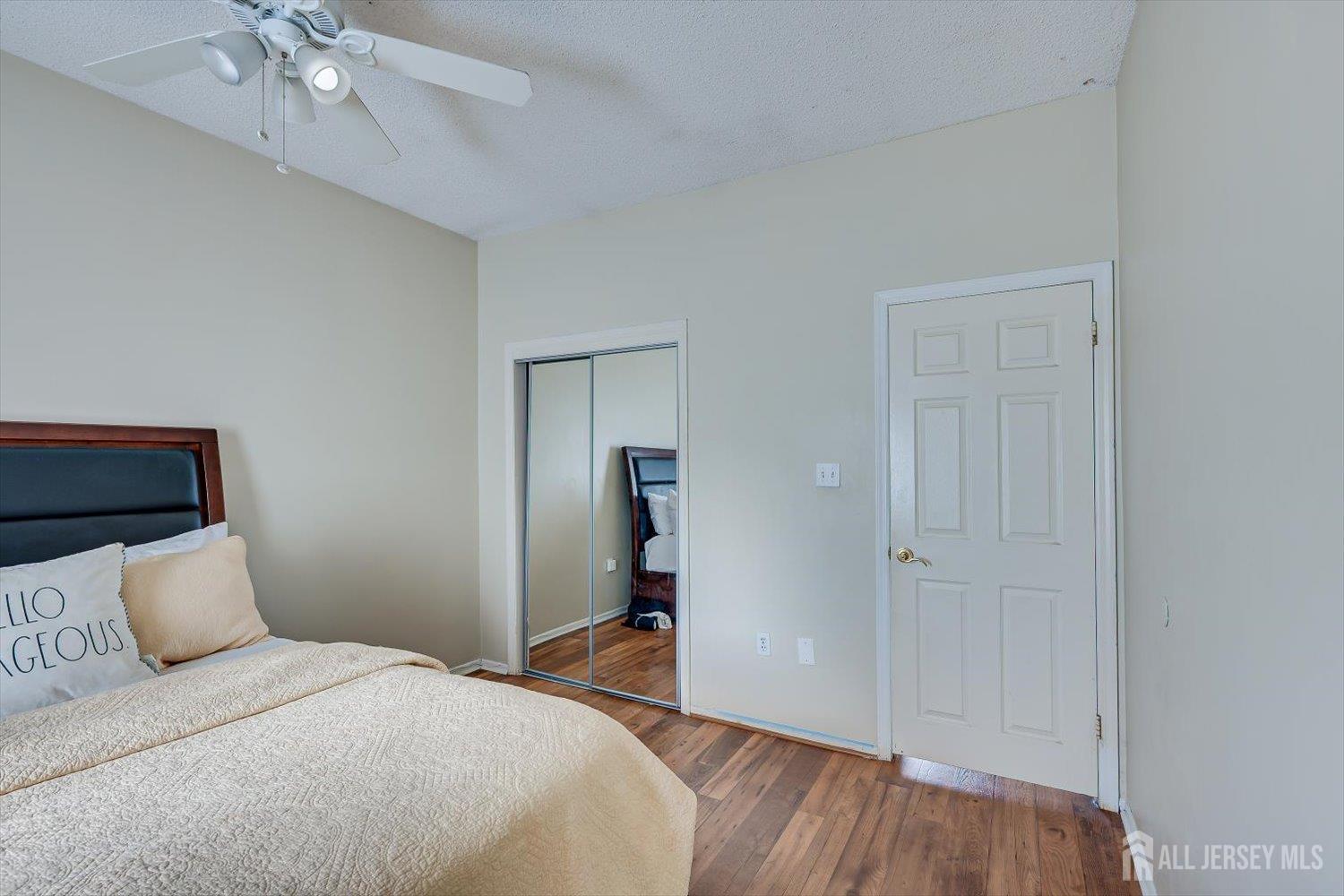 8 Nathan Drive North Brunswick NJ 08902