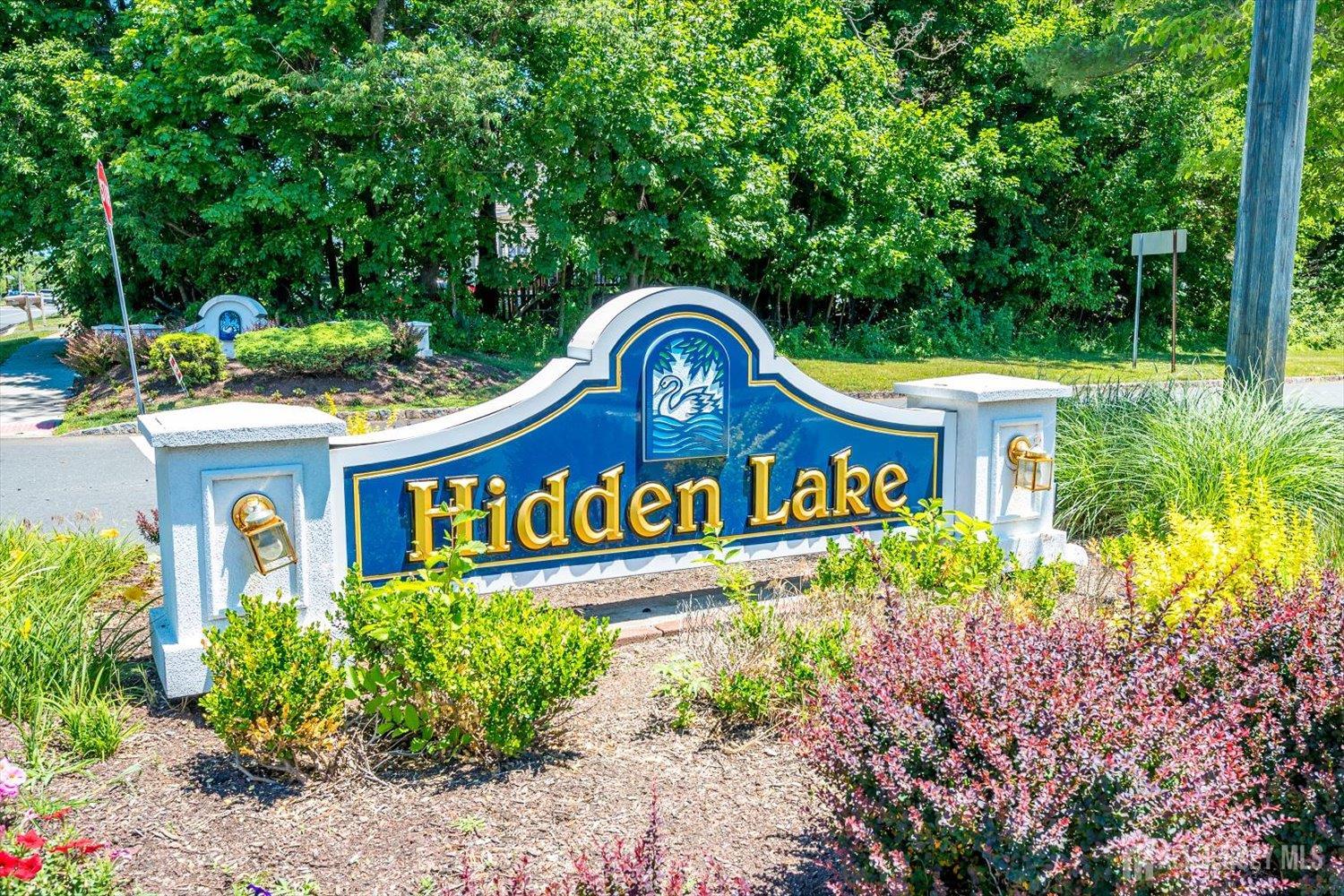8 Nathan Drive North Brunswick NJ 08902