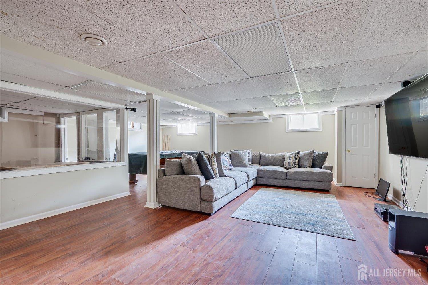 8 Nathan Drive North Brunswick NJ 08902