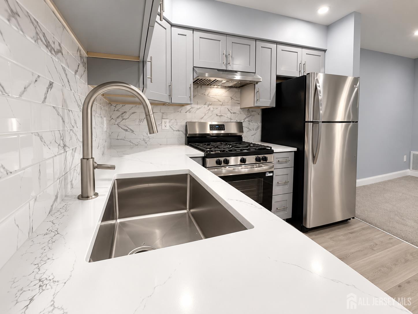 1124 Waterford Drive Edison NJ 08817