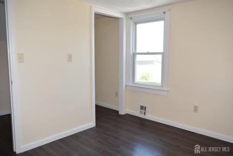 47 Christopher Street Carteret NJ 07008