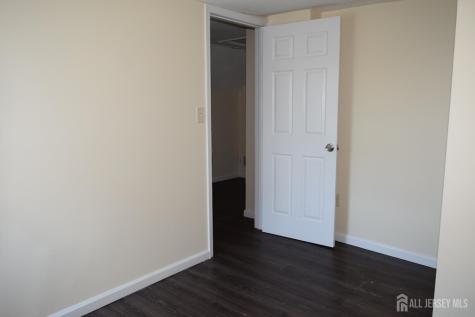 47 Christopher Street Carteret NJ 07008