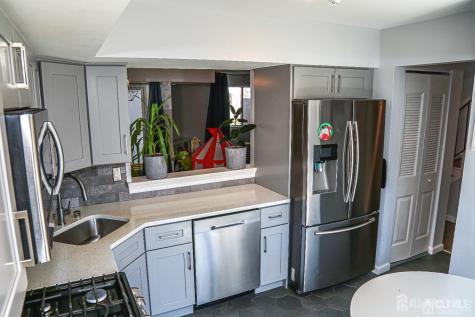 5805 Hana Road Edison NJ 08817