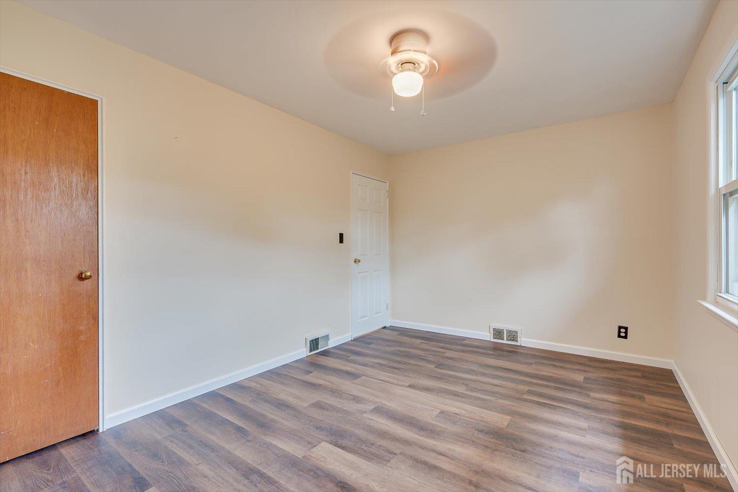 25 Ellwood Road East Brunswick NJ 08816
