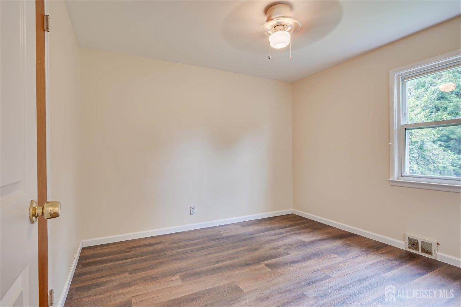 25 Ellwood Road East Brunswick NJ 08816