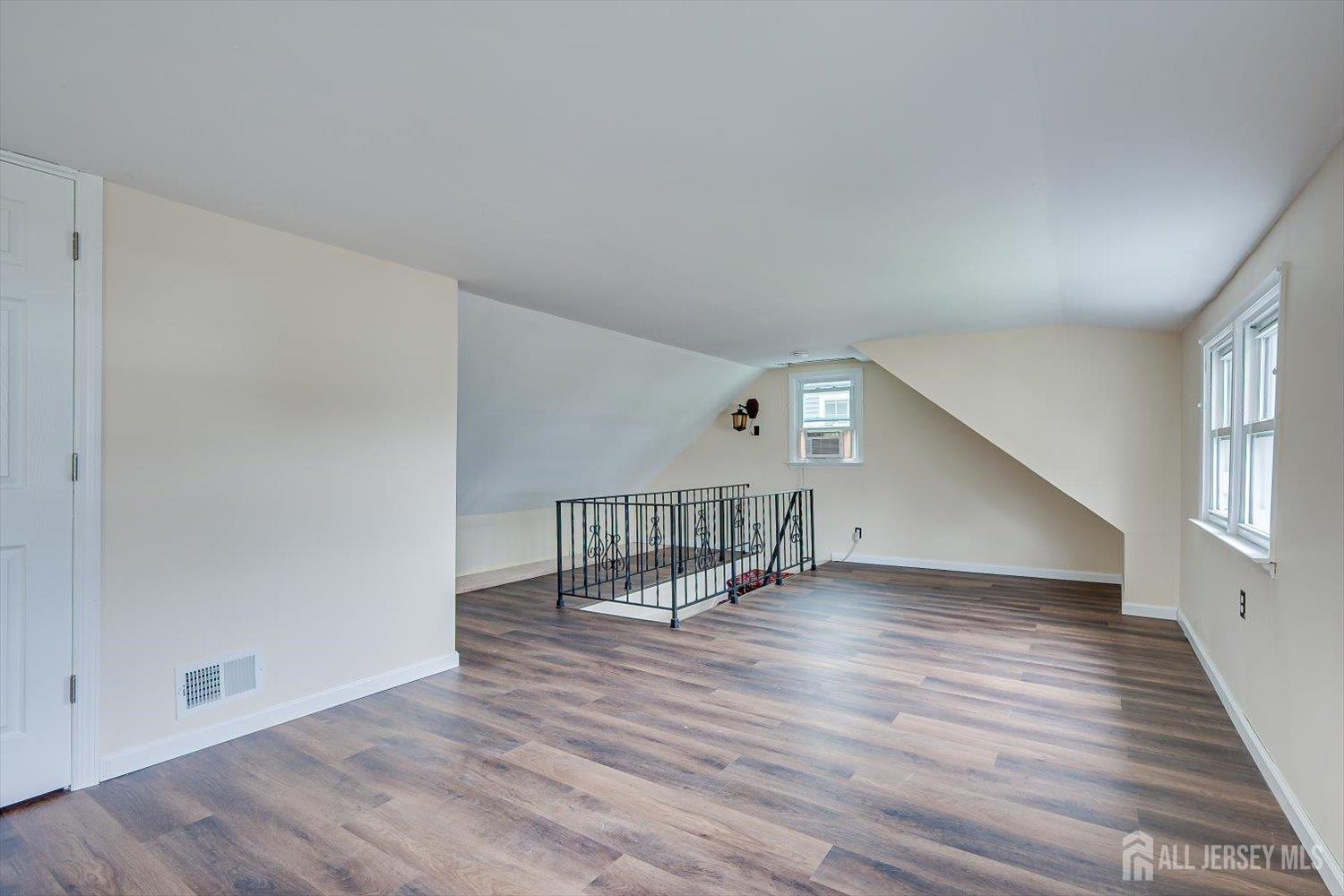 25 Ellwood Road East Brunswick NJ 08816