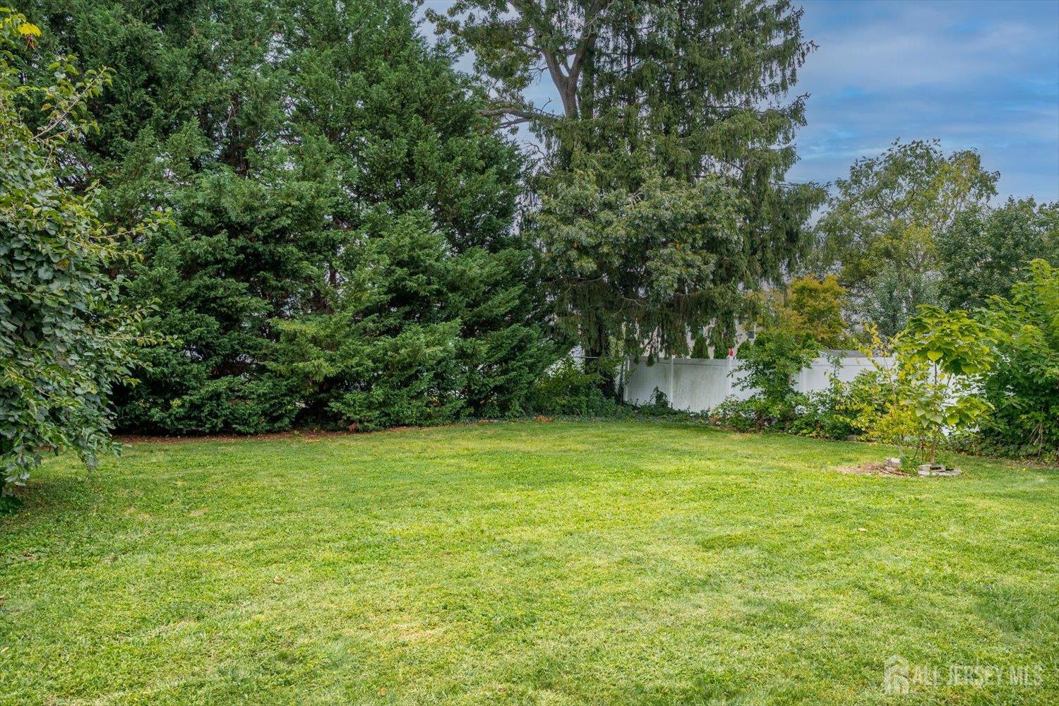 25 Ellwood Road East Brunswick NJ 08816