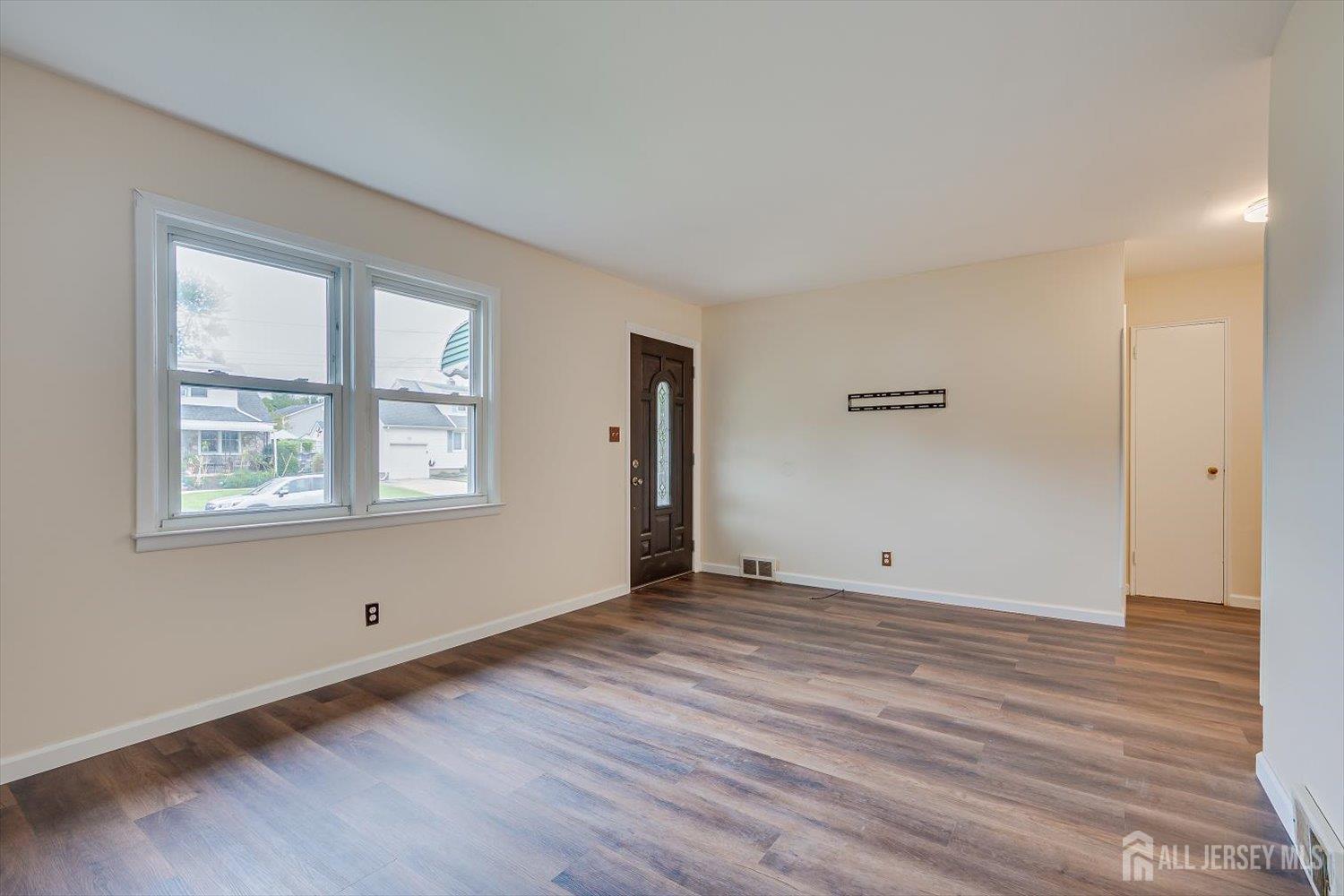 25 Ellwood Road East Brunswick NJ 08816
