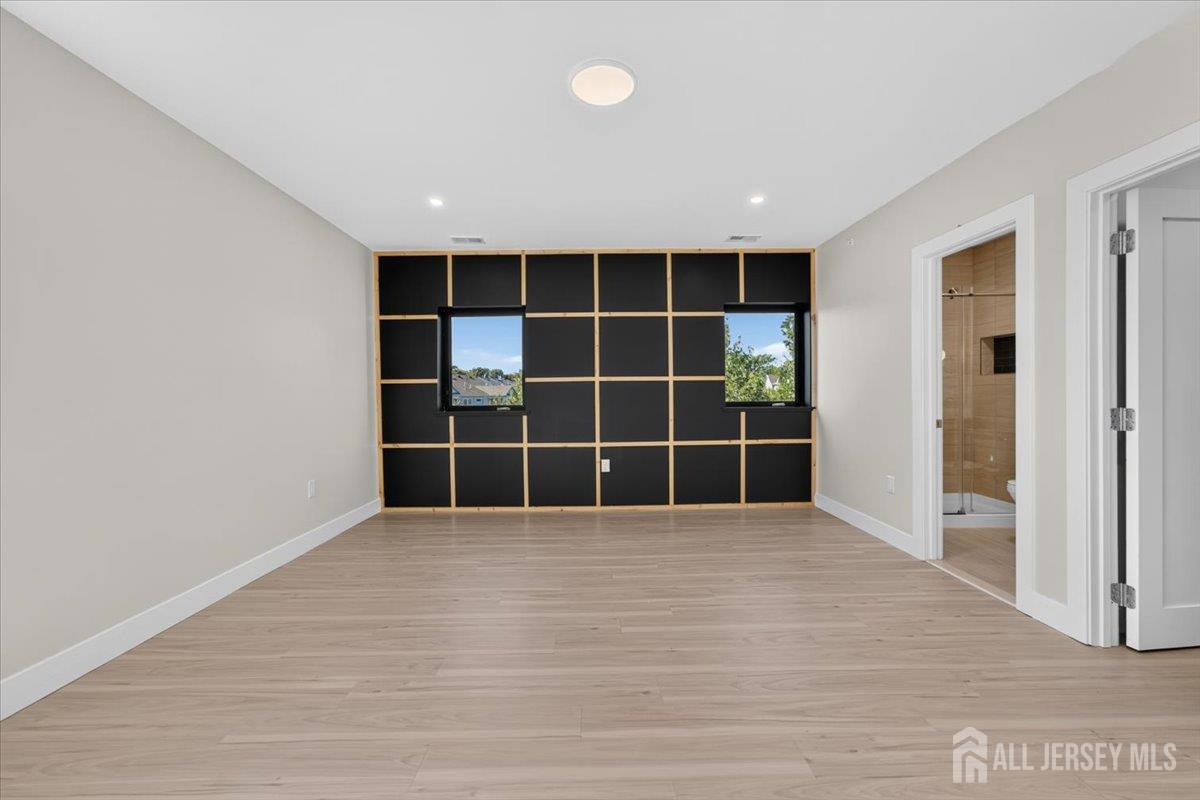 810 N 2nd Avenue Highland Park NJ 08904