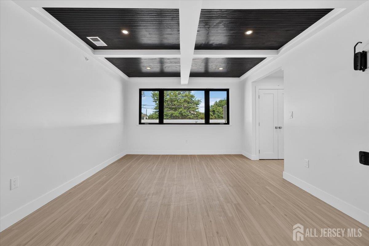 810 N 2nd Avenue Highland Park NJ 08904