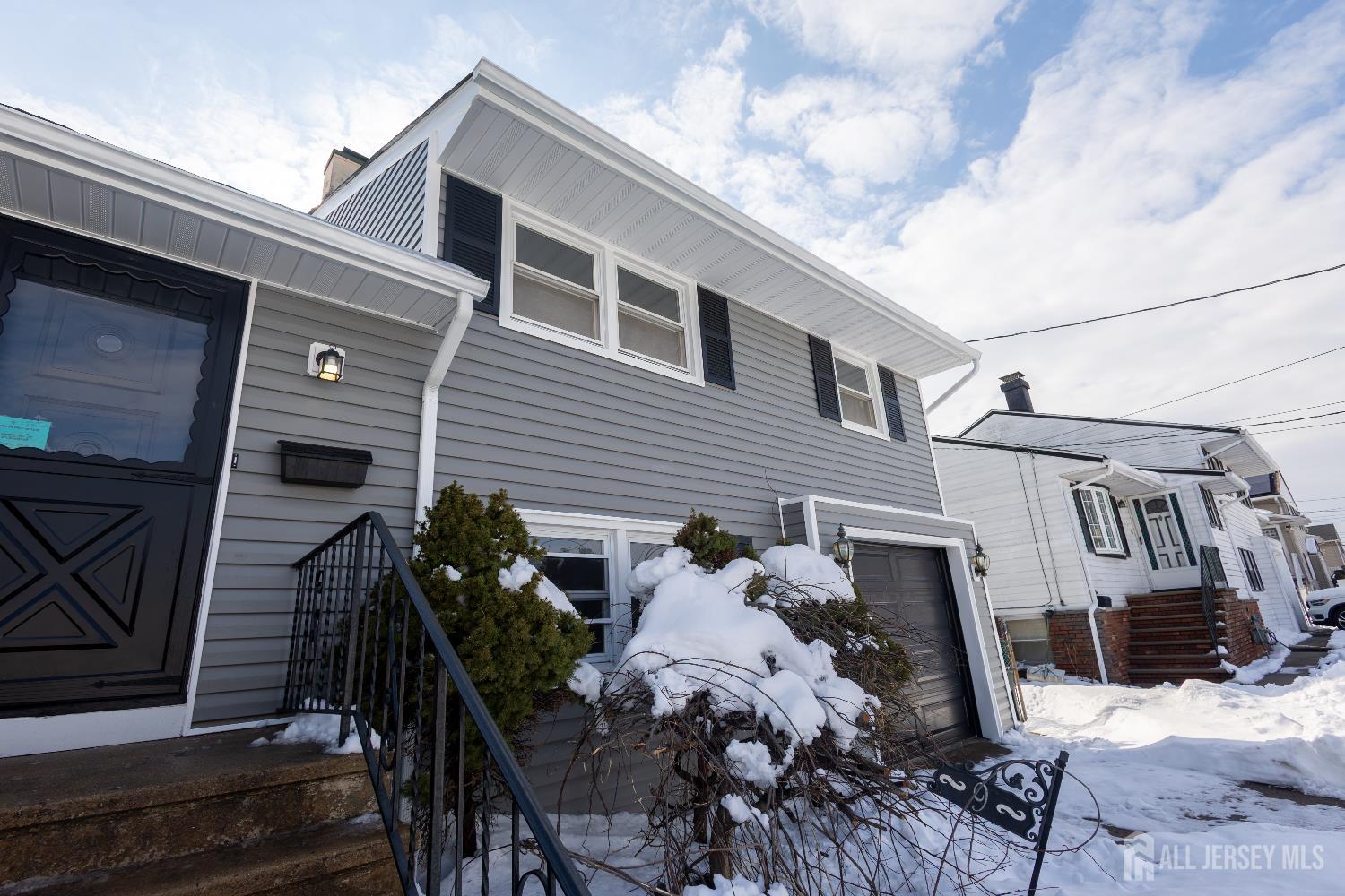 9 Bernath Street Carteret NJ 07008