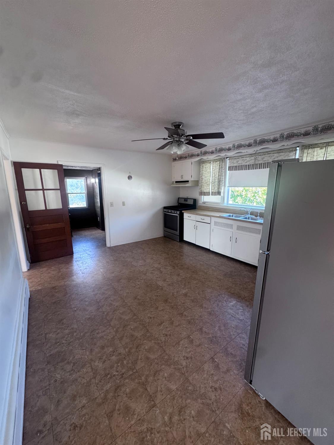 20 Howard Street Hopelawn NJ 08861