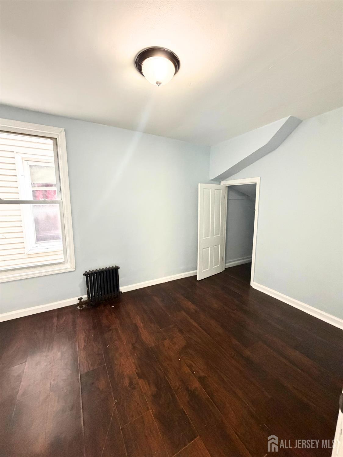 1060 Bond Street Elizabeth NJ 07201