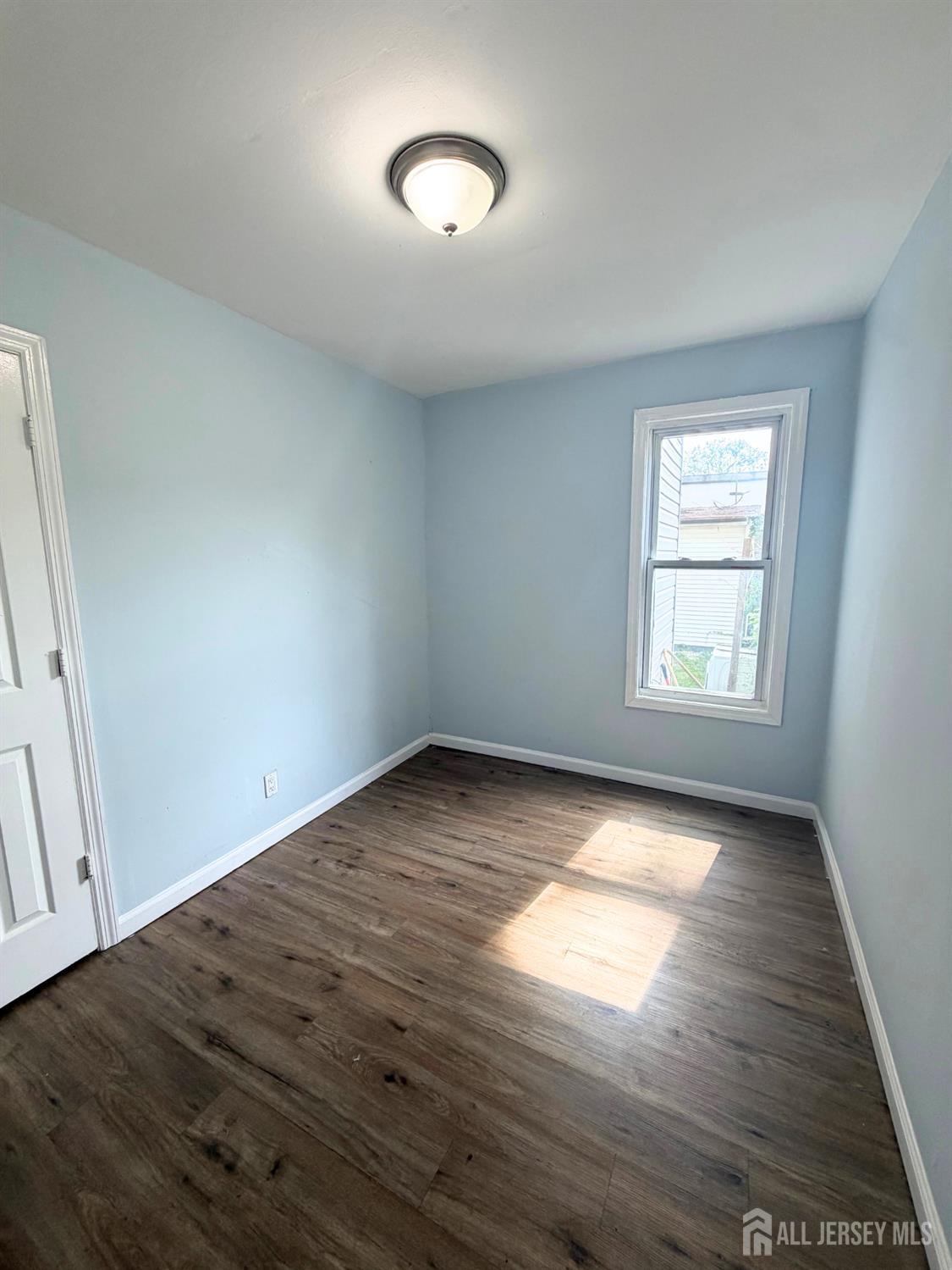 1060 Bond Street Elizabeth NJ 07201