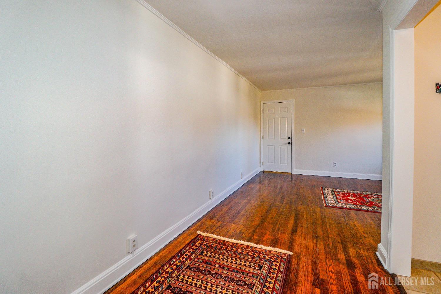 569 Main Street Metuchen NJ 08840