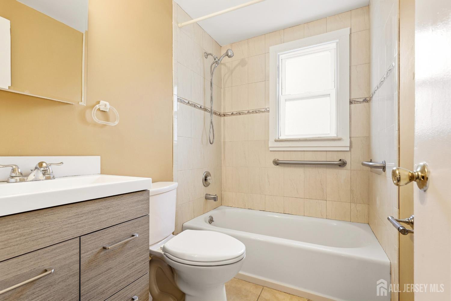 65 Campbell Avenue Edison NJ 08817