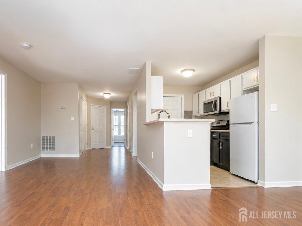 7302 Elm Court South Brunswick NJ 08852