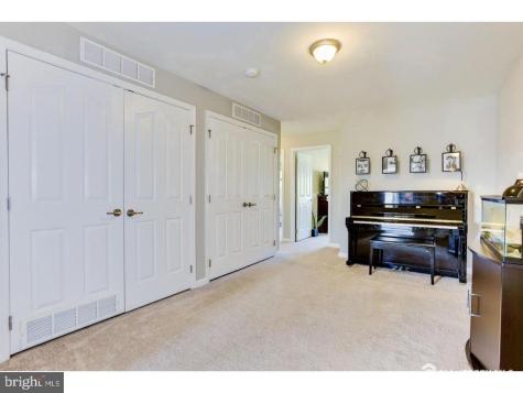 319 Kramer Court Florence NJ 08518