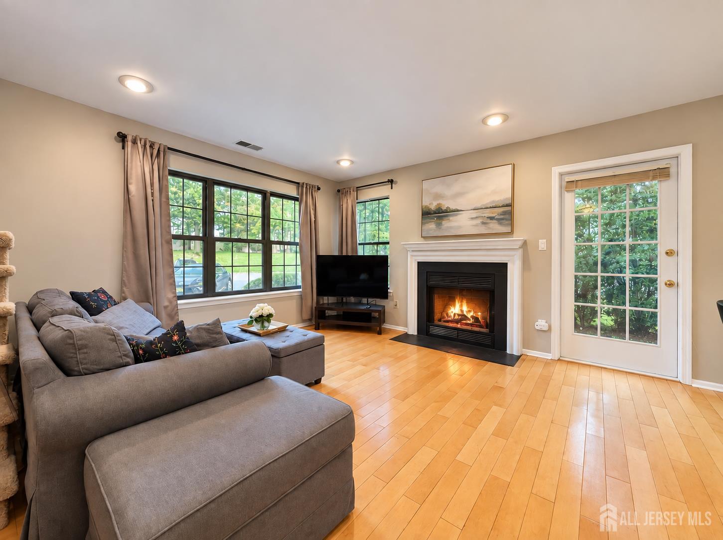 342 Crosspointe Drive East Brunswick NJ 08816