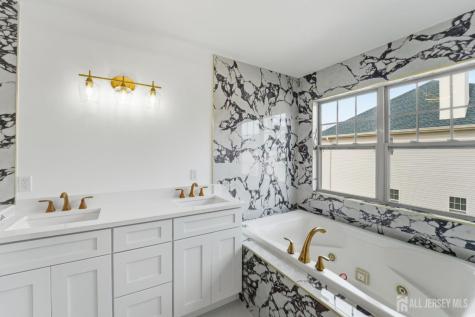 704 Green Lane Union Twp NJ 07083