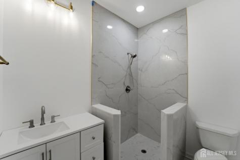 704 Green Lane Union Twp NJ 07083