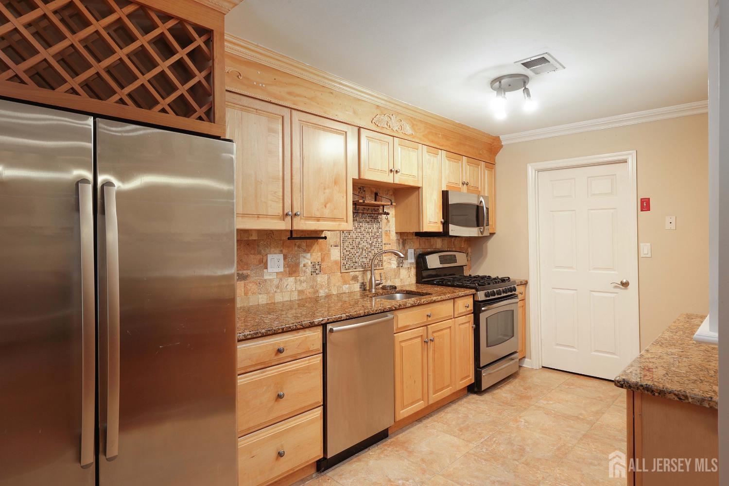 117 Lexington Circle Matawan NJ 07747