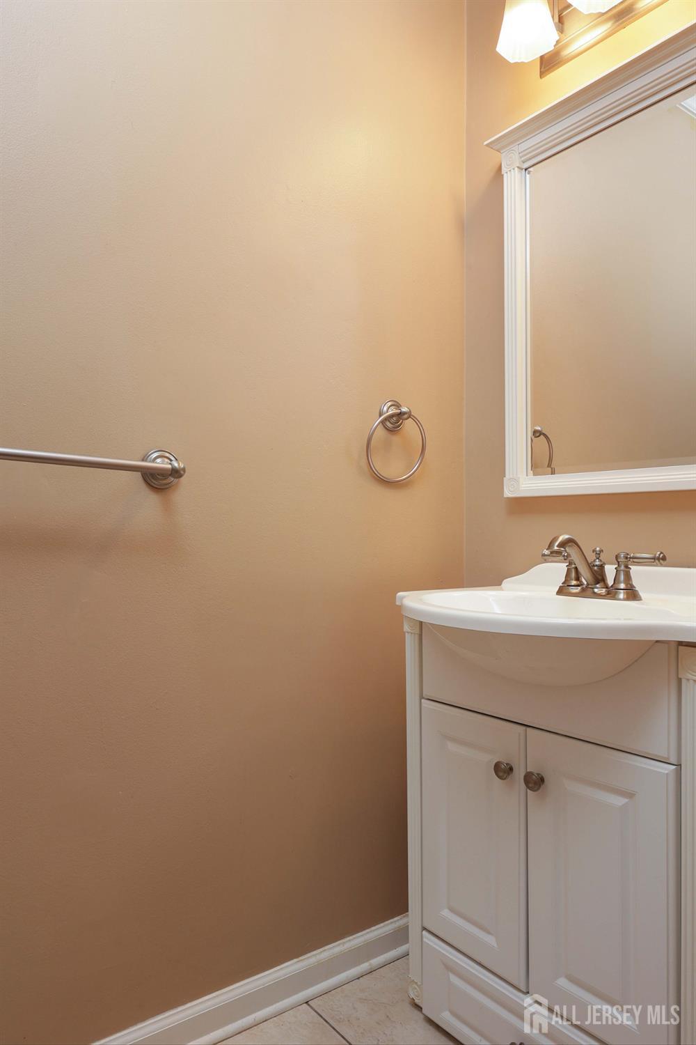 117 Lexington Circle Matawan NJ 07747