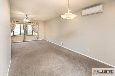 10 Eardley Road Edison NJ 08817