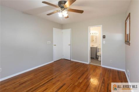 10 Eardley Road Edison NJ 08817