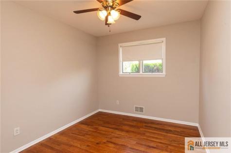 10 Eardley Road Edison NJ 08817