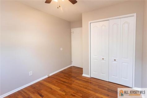 10 Eardley Road Edison NJ 08817