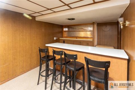 10 Eardley Road Edison NJ 08817