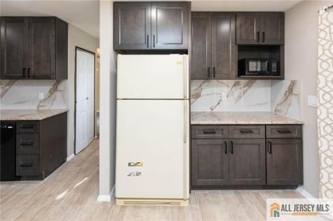 10 Eardley Road Edison NJ 08817