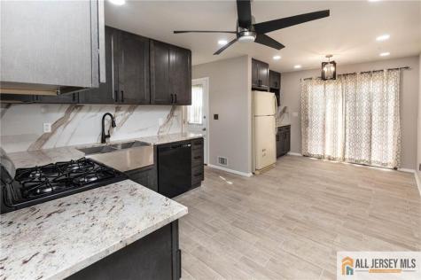 10 Eardley Road Edison NJ 08817
