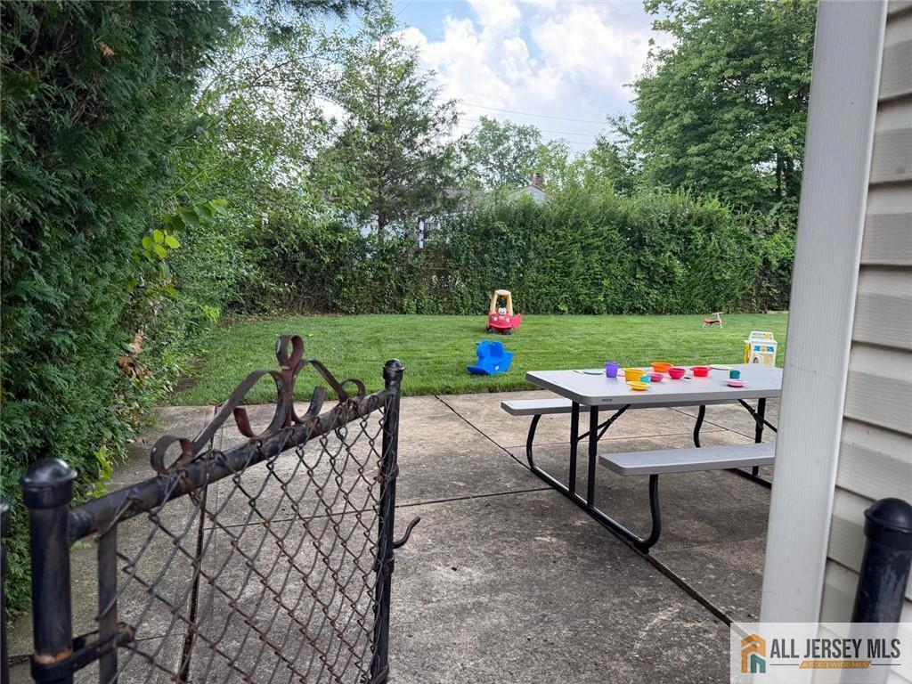 10 Eardley Road Edison NJ 08817