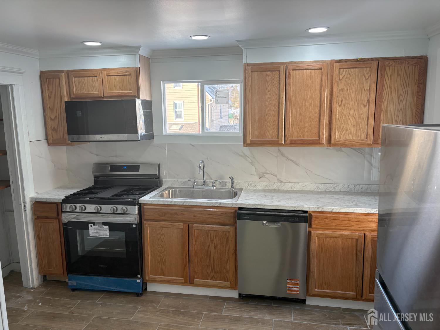 169 Washington Road Sayreville NJ 08872