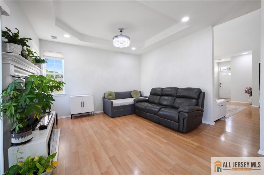 67 Glen Oaks Court Old Bridge NJ 08857