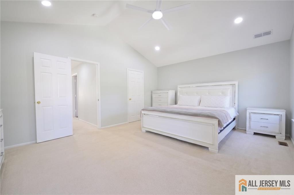 67 Glen Oaks Court Old Bridge NJ 08857