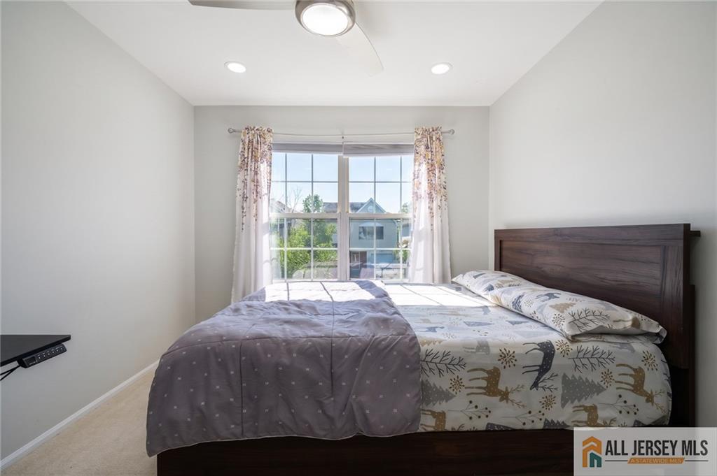 67 Glen Oaks Court Old Bridge NJ 08857