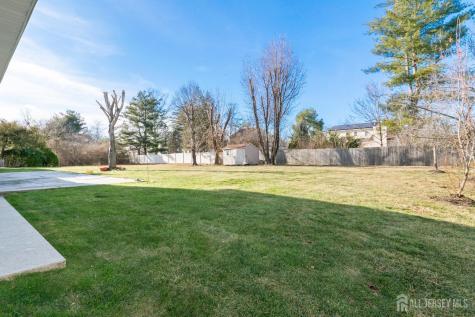 12 Mershon Lane Plainsboro NJ 08536