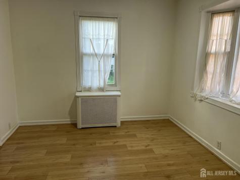 138 Luther Avenue Avenue Hopelawn NJ 08861