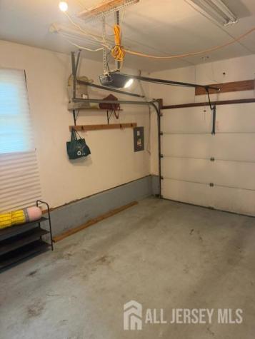 16 Wakefield Drive Edison NJ 08820