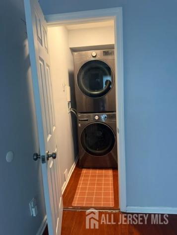 16 Wakefield Drive Edison NJ 08820