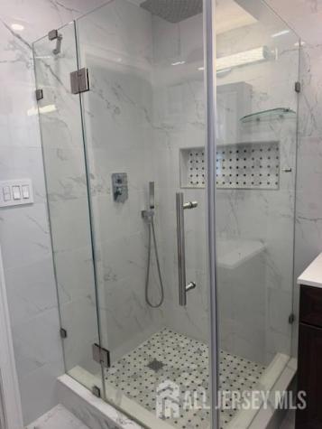 16 Wakefield Drive Edison NJ 08820