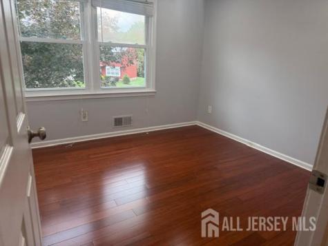 16 Wakefield Drive Edison NJ 08820