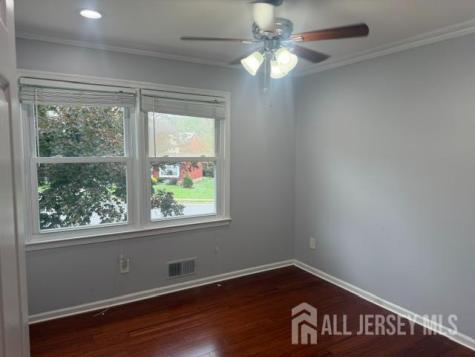 16 Wakefield Drive Edison NJ 08820